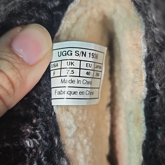 UGG Australia 1936 Tall Leather Winter Boots with Knit Cuff Wedge Shoes Sz 9 - Picture 8 of 9